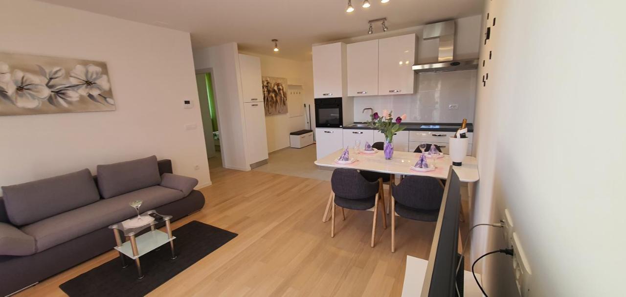 Appartement Galija 1 *