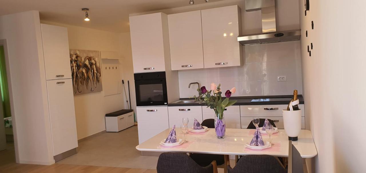 Appartement Galija 1 *